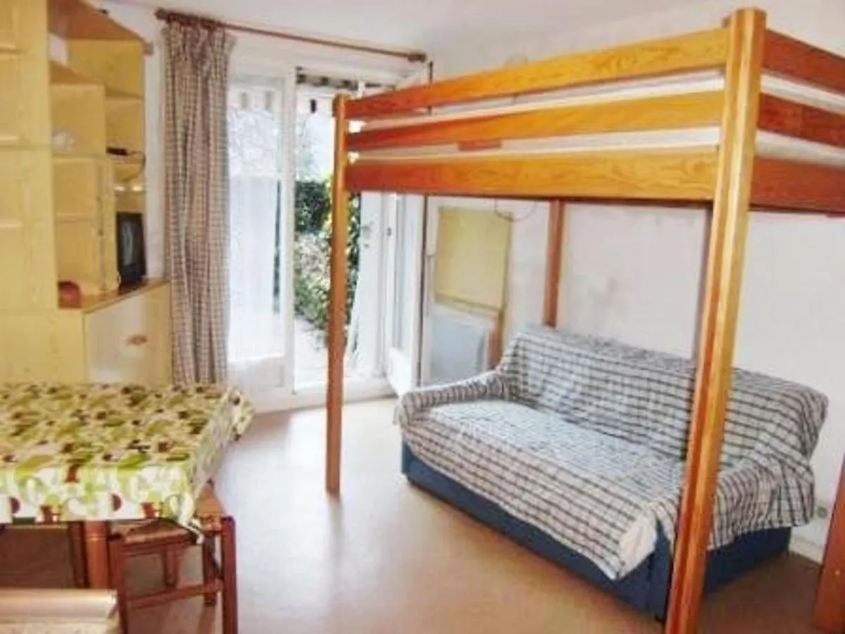 Apartment Studio Cabine 2 Pers Avec Parking A Esquieze-Sere - Fr-1-402-124